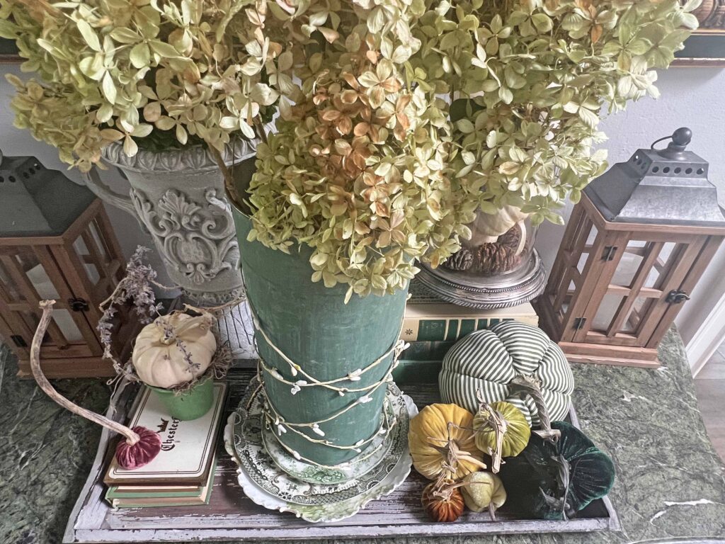 Fall seasonal decor vignette swap done easily