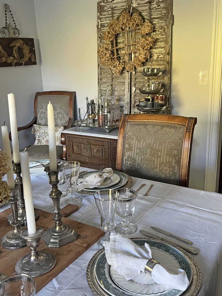 how to set the table with thrifted finds