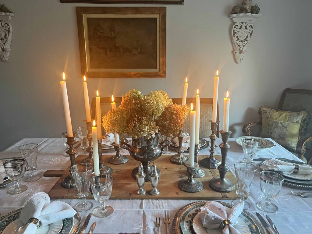 how to set the table with thrifted finds