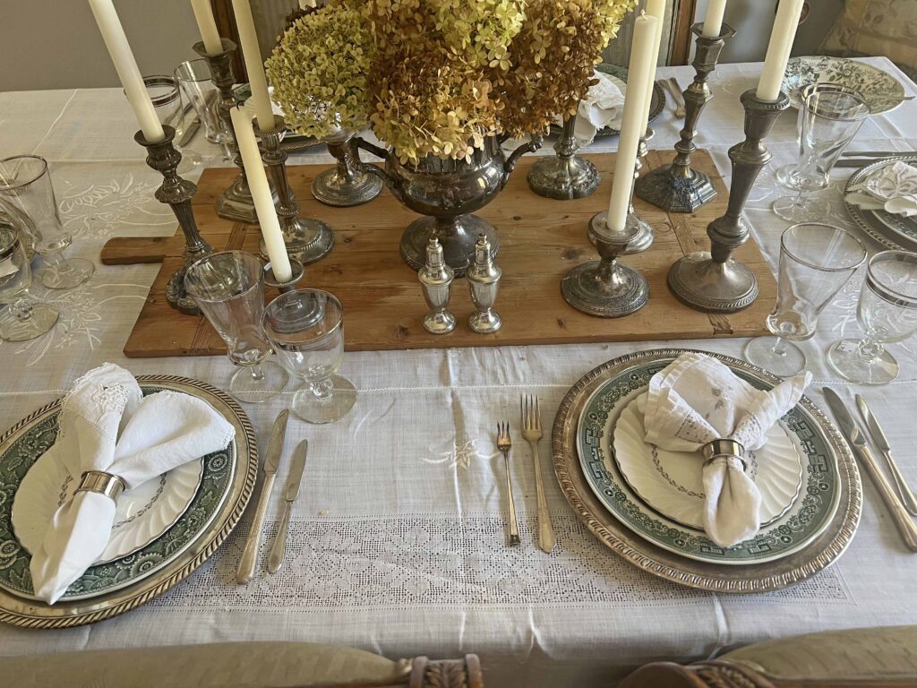 how to set the table with thrifted finds