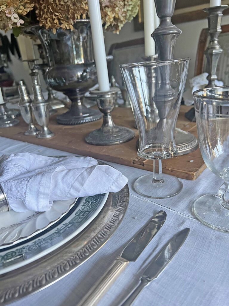 how to set the table with thrifted finds