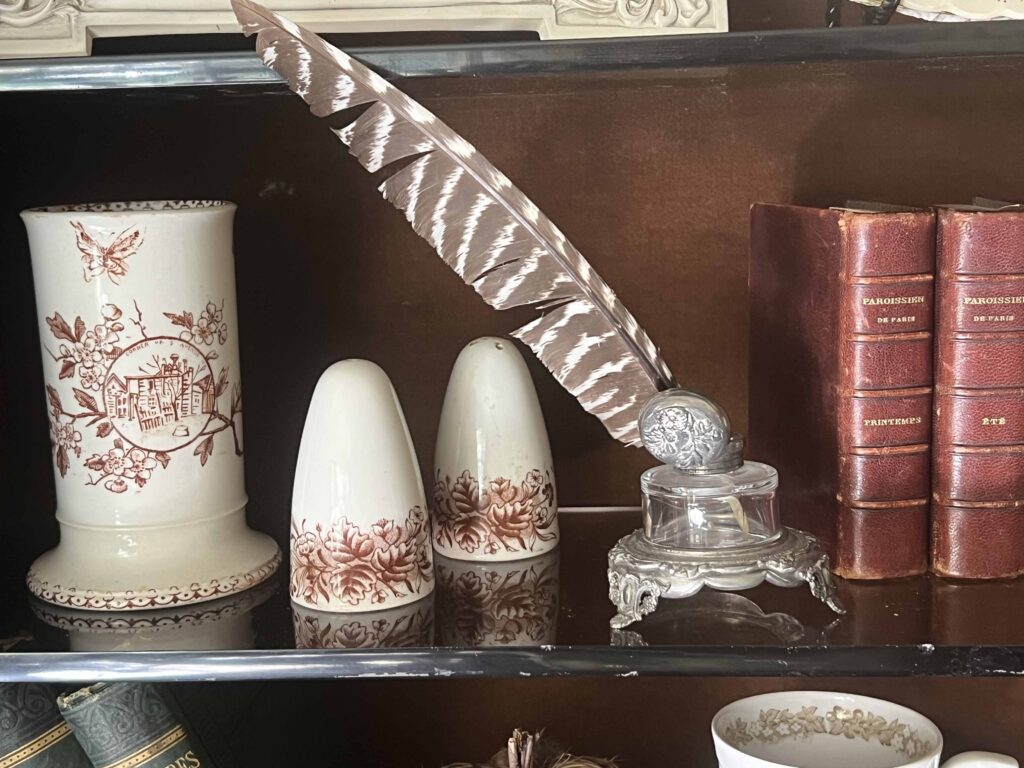 brown transferware decor styling perfect for Fall