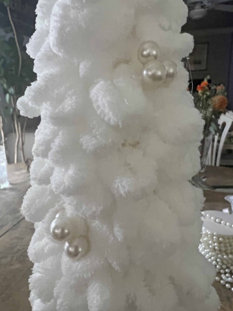 pearl loopy Yarn Christmas Tree DIY