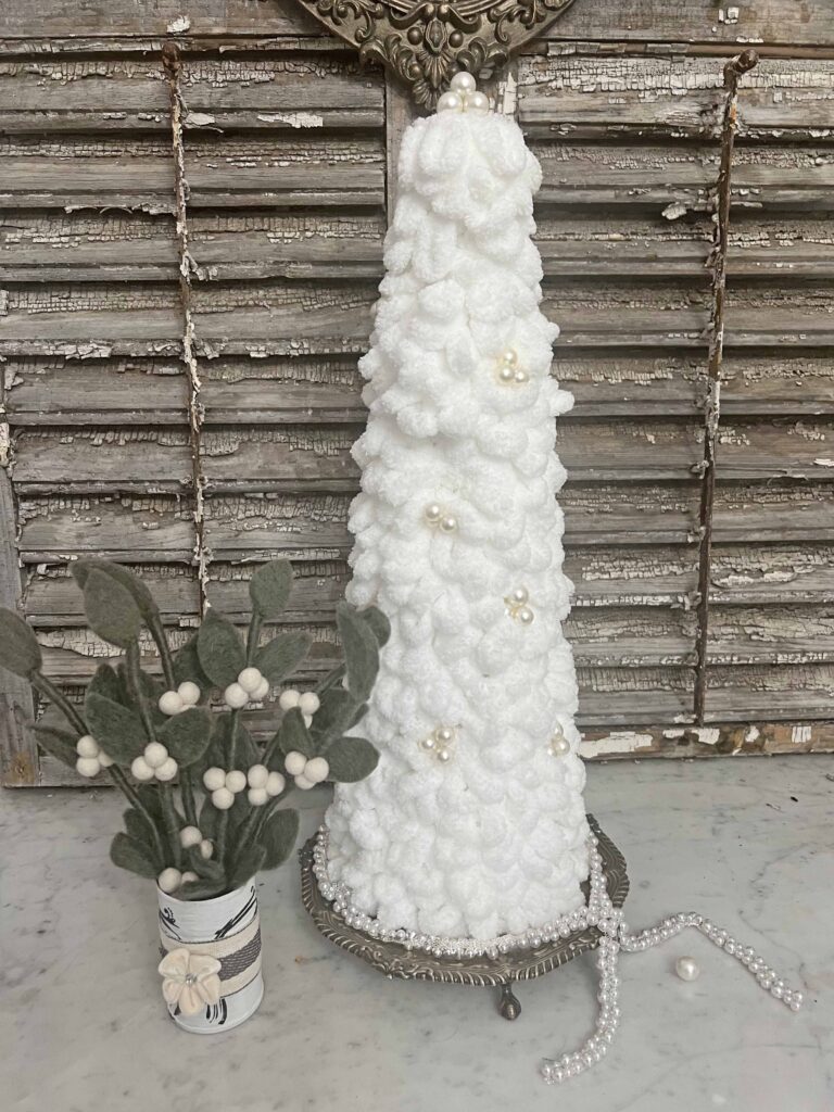 pearl loopy Yarn Christmas Tree DIY