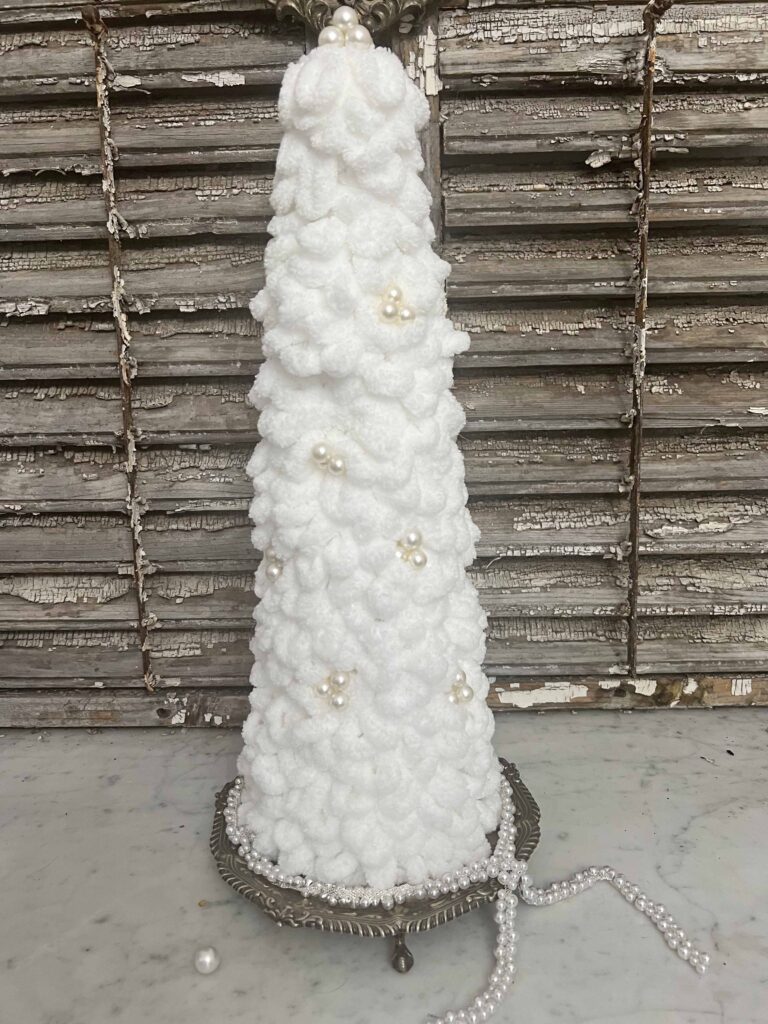 pearl loopy Yarn Christmas Tree DIY