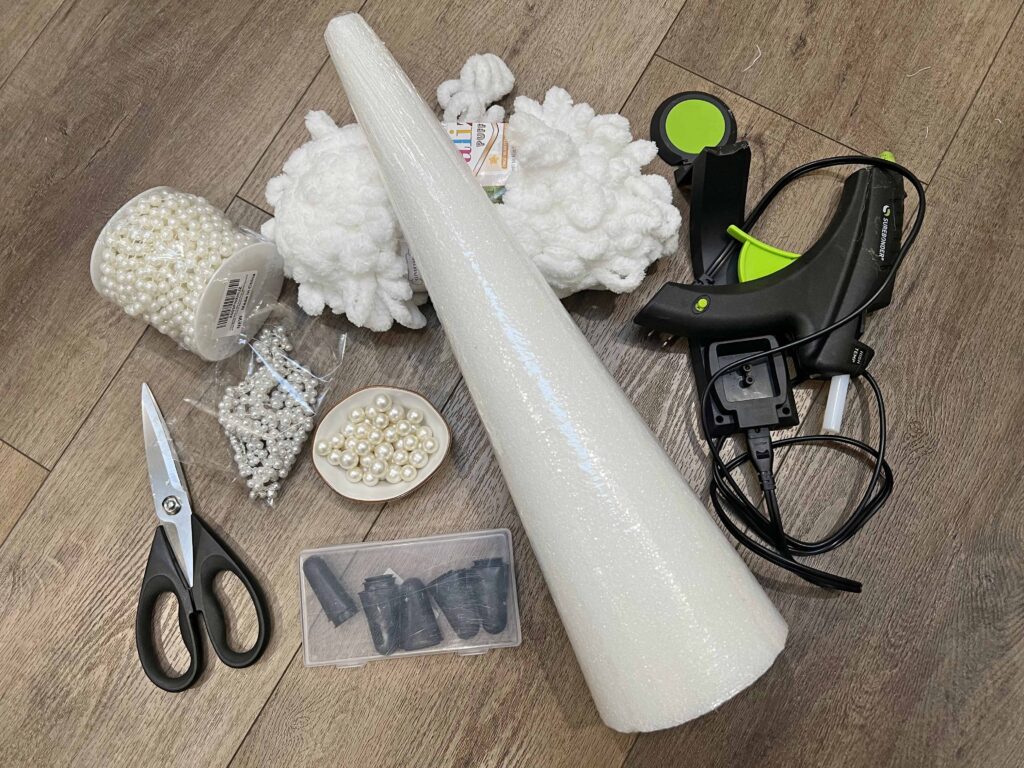 pearl loopy Yarn Christmas Tree DIY