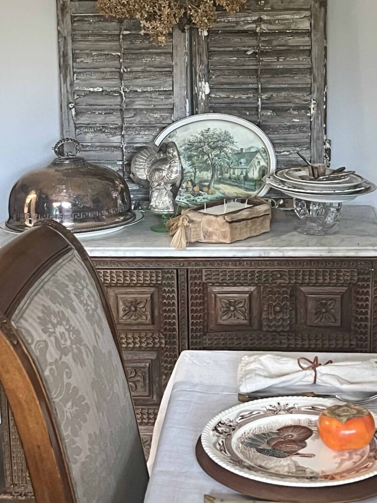 traditional orange & brown Thanksgiving Table
