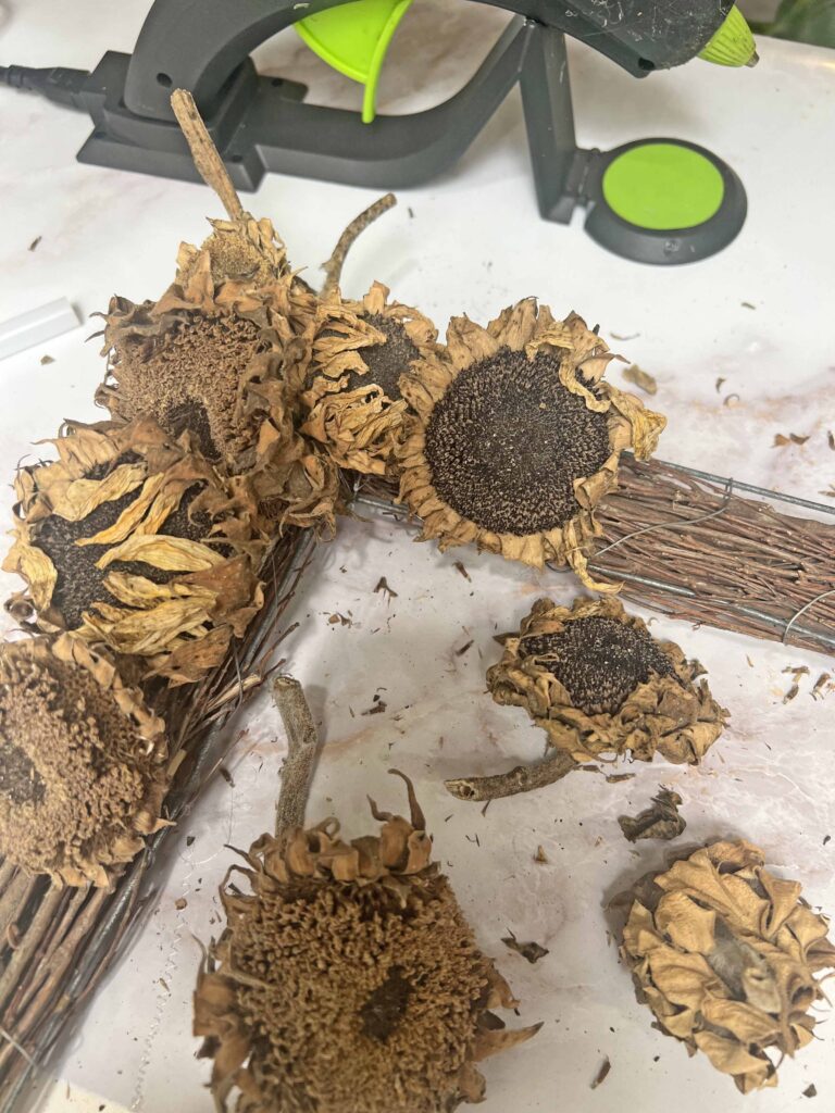 Fall craft: moody squares dried coral wreath DIY