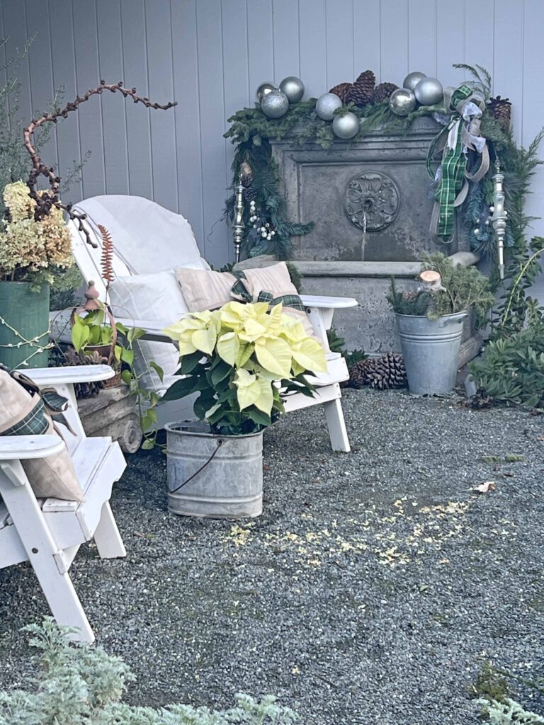 how to decorate an outdoor fountain for Christmas