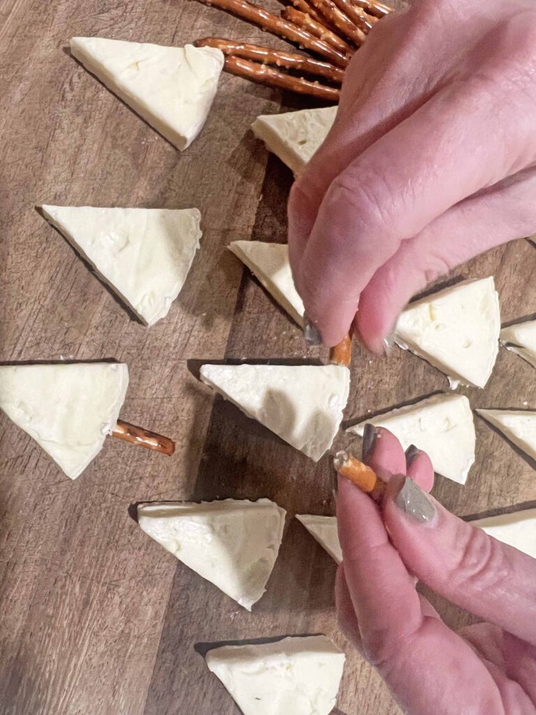 mini Christmas tree cheese bites appetizer recipe