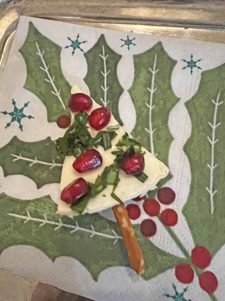 mini Christmas tree cheese bites appetizer recipe