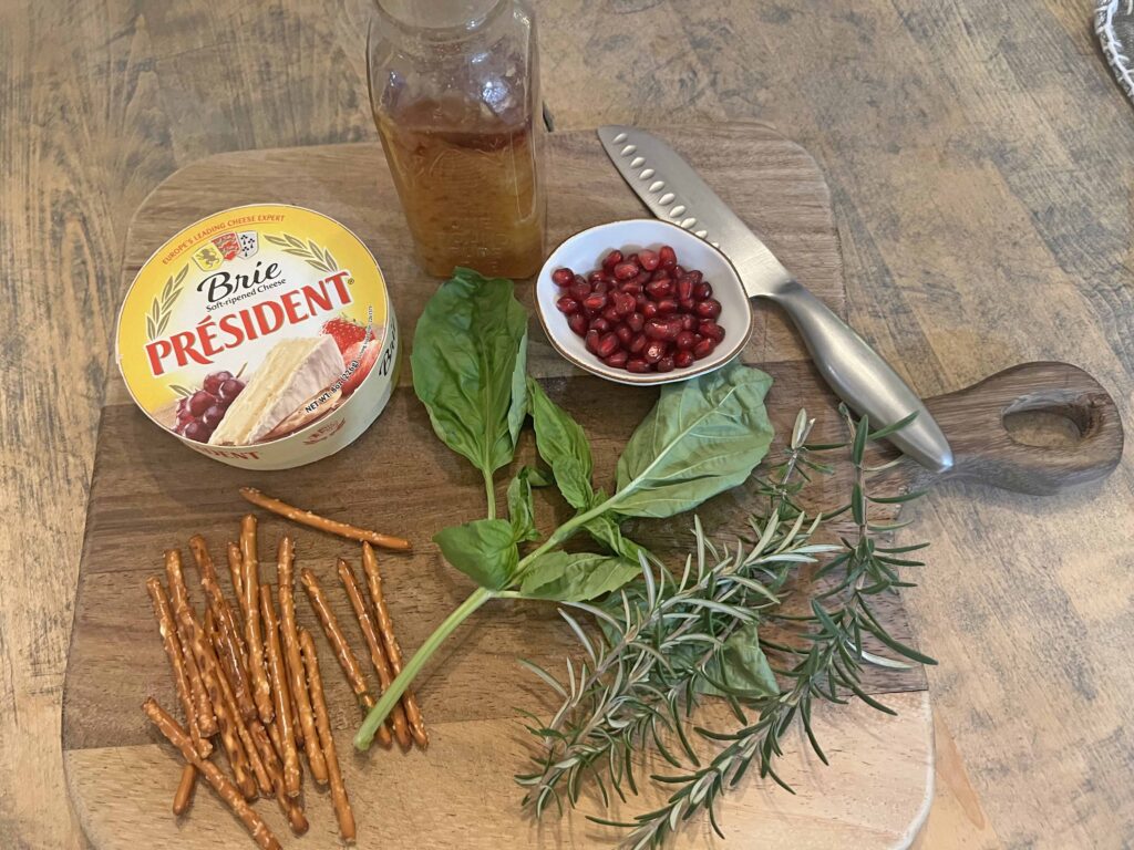 mini Christmas tree cheese bites appetizer recipe