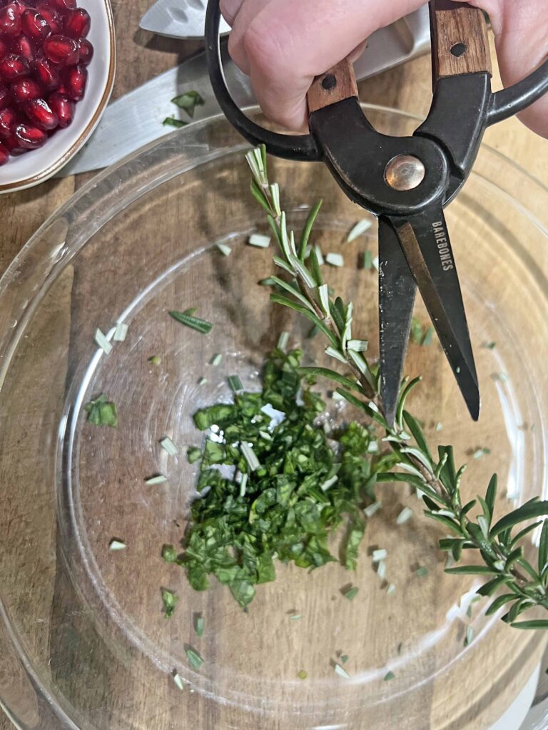 mini Christmas tree cheese bites appetizer recipe