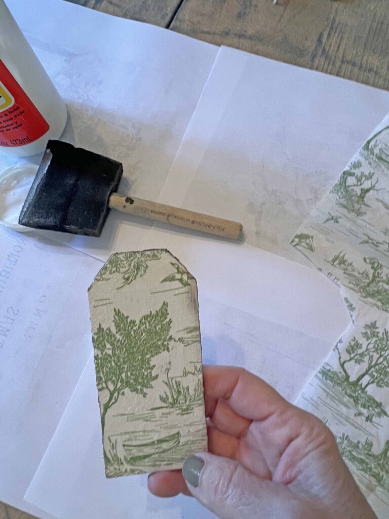Christmas DIY: Green Toile Tag Ornament