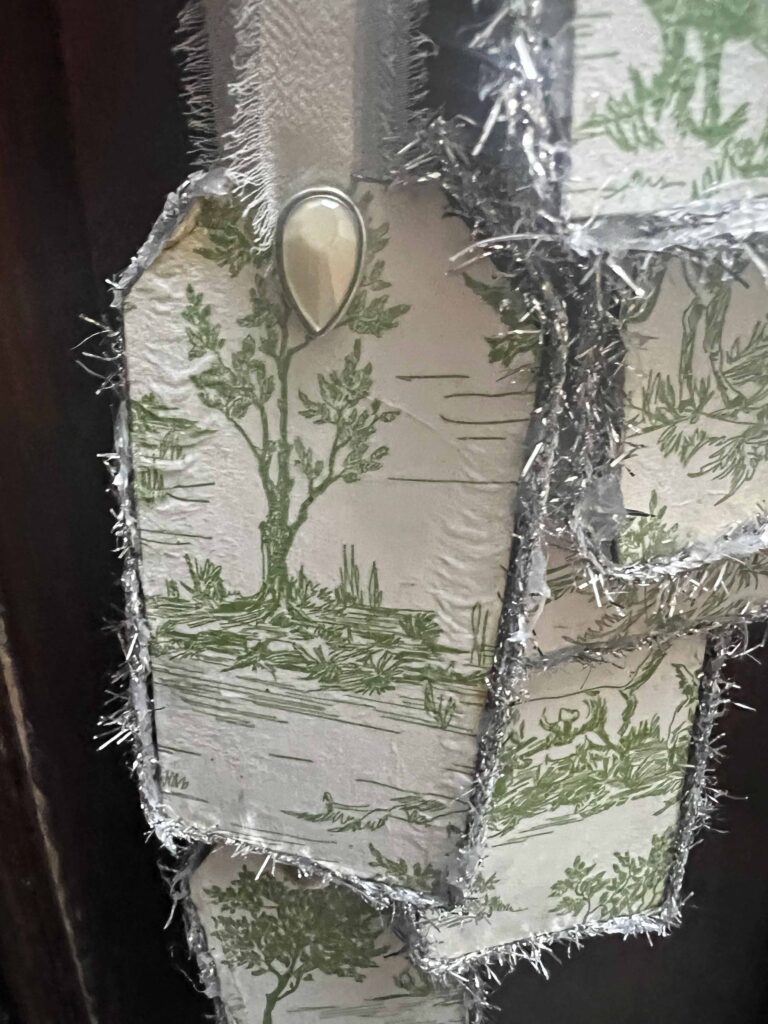 Christmas DIY: Green Toile Tag Ornament