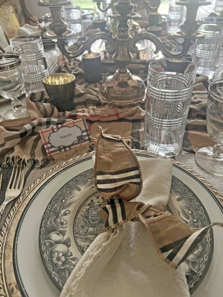how to set a Burberry inspired table