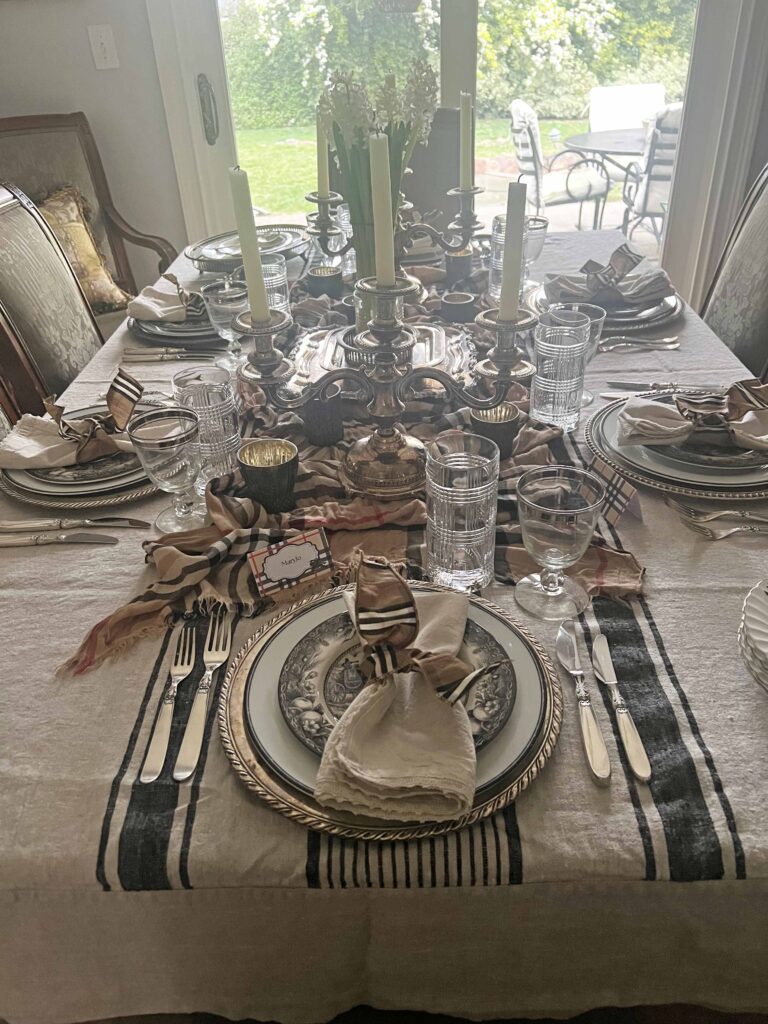 how to set a Burberry inspired table