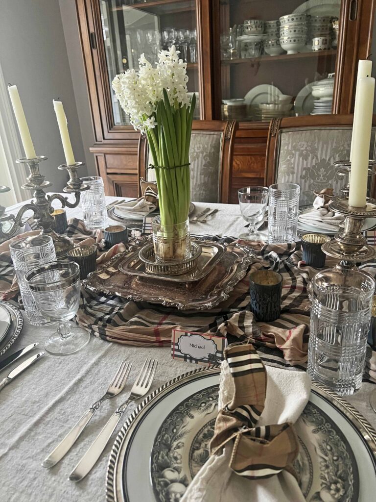 how to set a Burberry inspired table