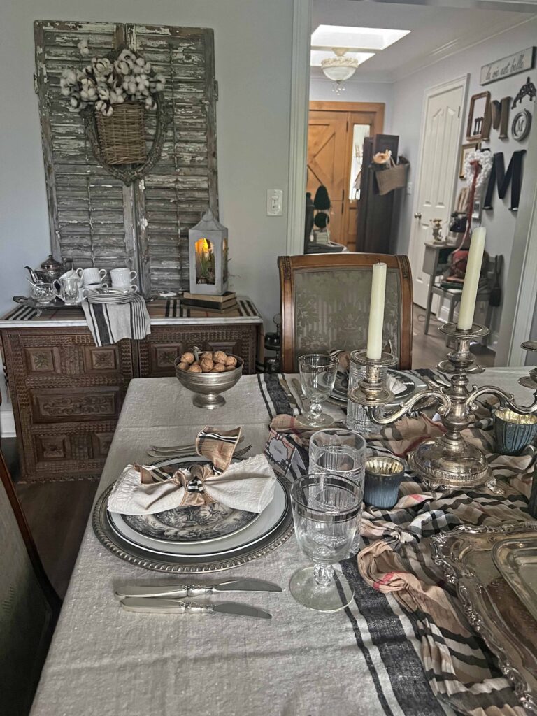 how to set a Burberry inspired table