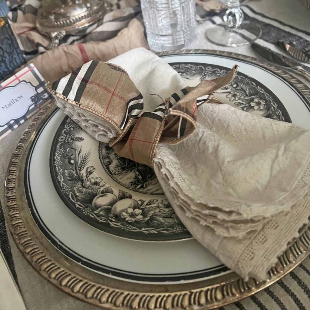 how to set a Burberry inspired table Pinterest