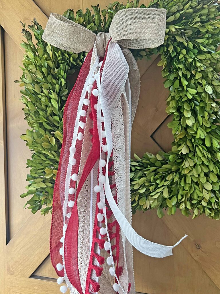 Valentine's Day long tail bow & a hack tutorial