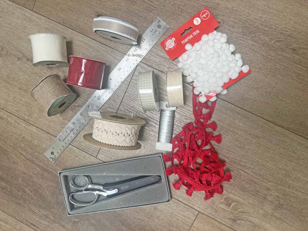 Valentine's Day long tail bow & a hack tutorial