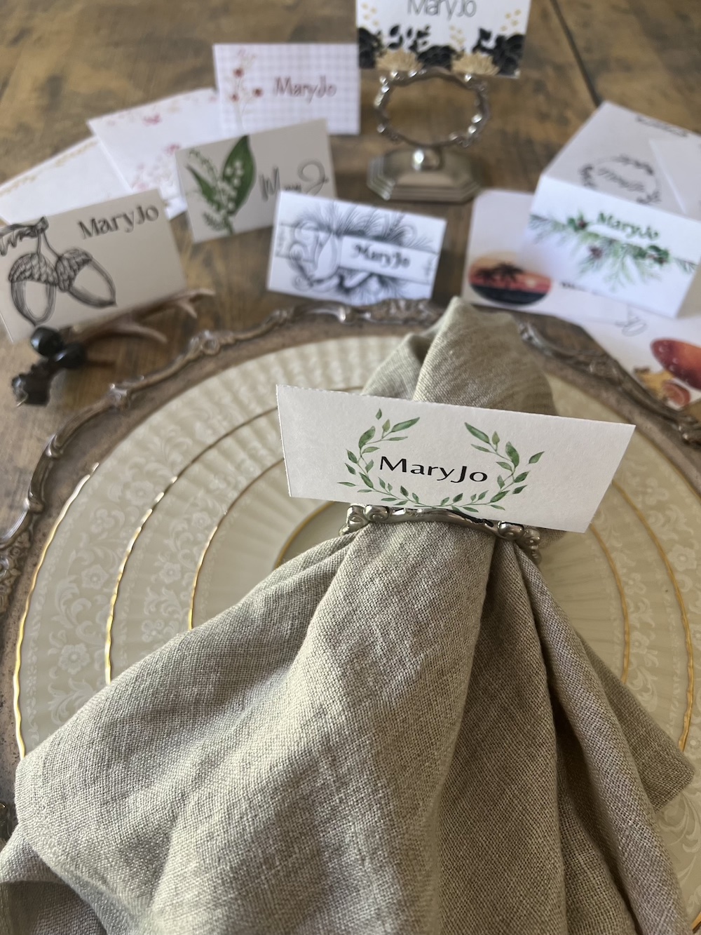 Assorted Place cards for all holidays and seasons freebie