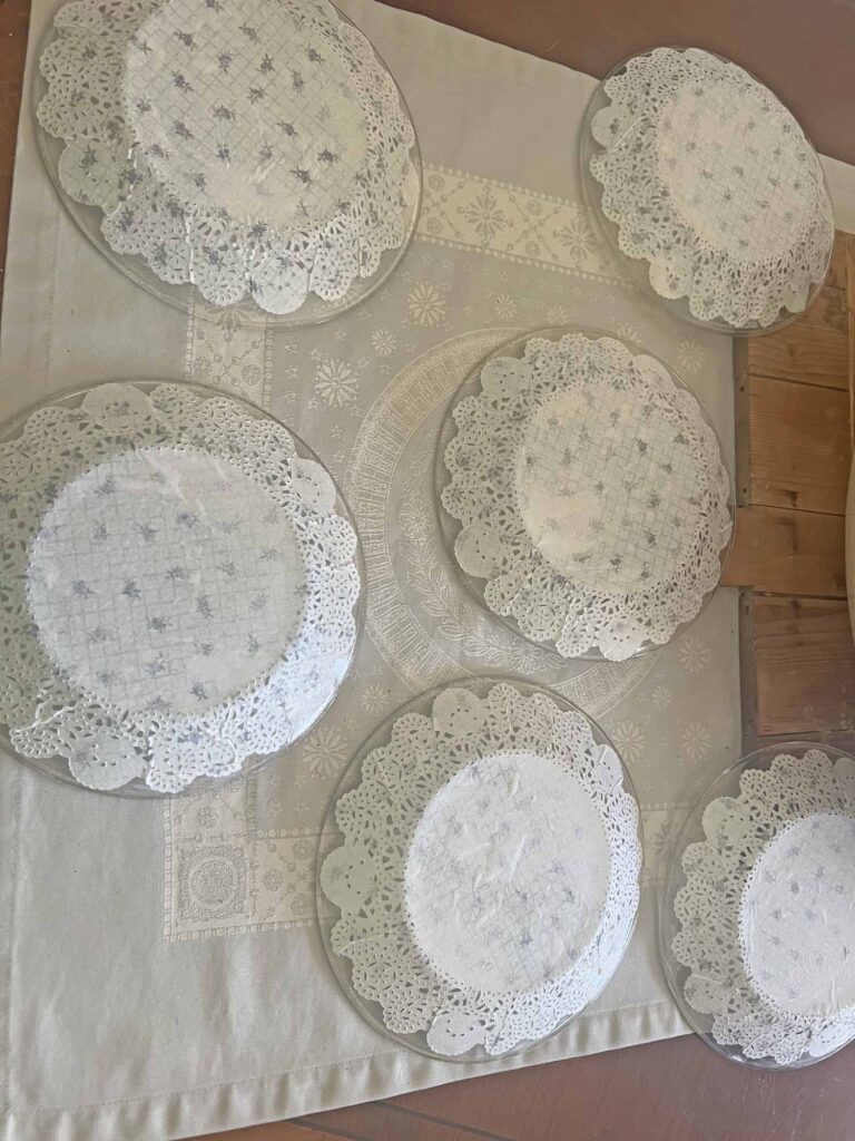 Doily Glass Plate DIY Hack drying: Terrain inspiration at a fraction of the cost