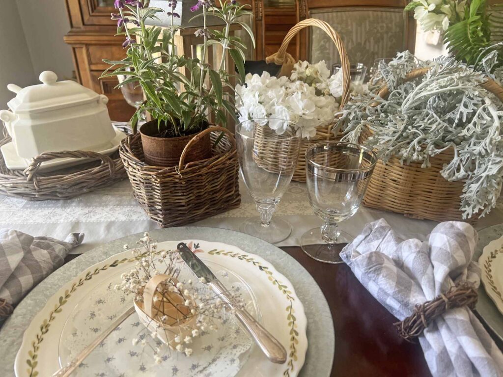 How to Create a Unique Floral Table Setting with Thrifted Baskets Place setting Mexican sage Geraniums Dusty Miller