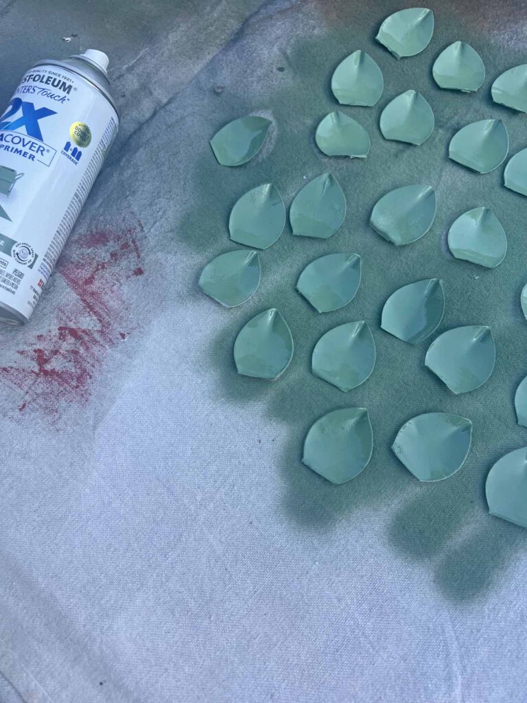 Learn How to Easily DIY the Floral Metal Tole Look: Anthropologie Inspired leaves spray paint