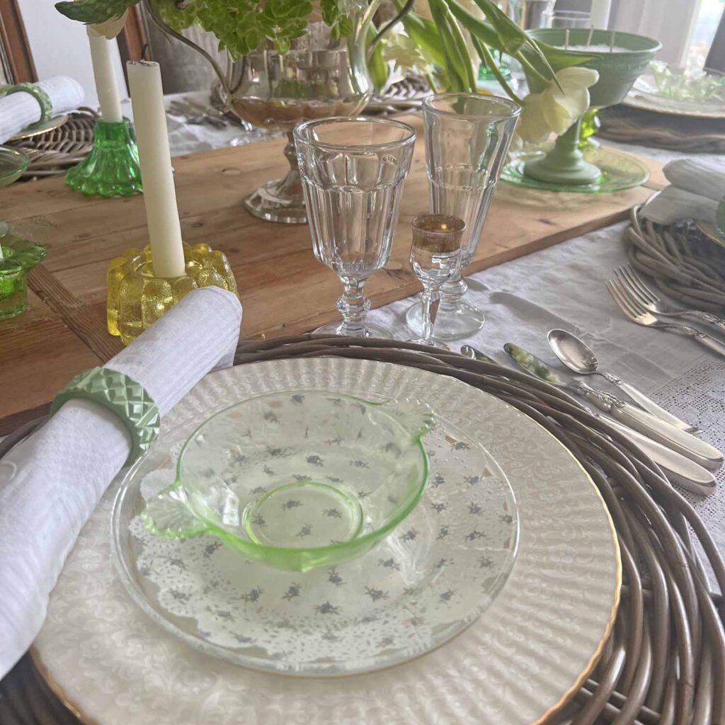 how to set a vintage inspired spring table