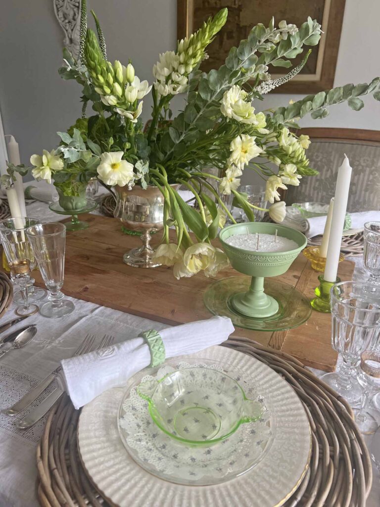 how to set a vintage inspired spring table florals