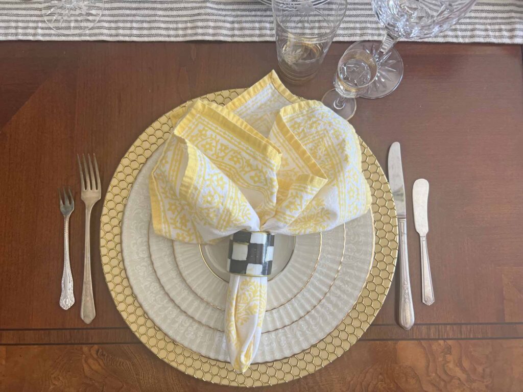 The bee's knees table setting plate stack