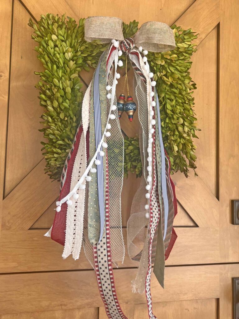 Patriotic decor: Charming, long-tailed bow for the 4th of July angled right