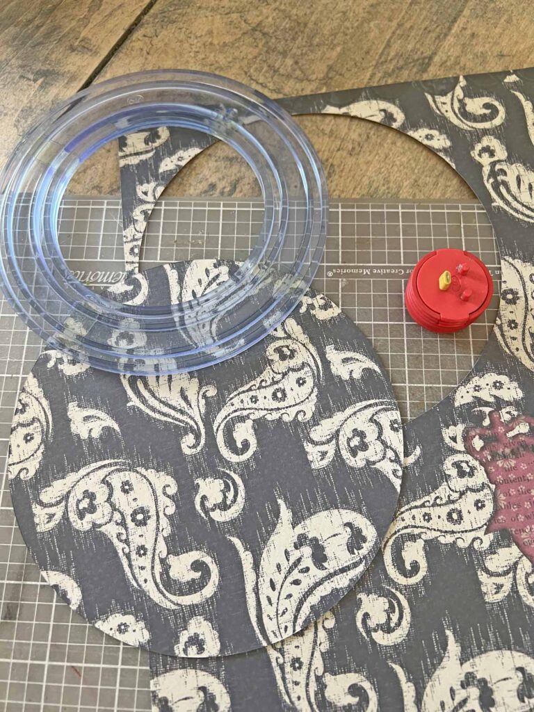 summer craft: how to DIY a patriotic rocket cut circle for rocket head