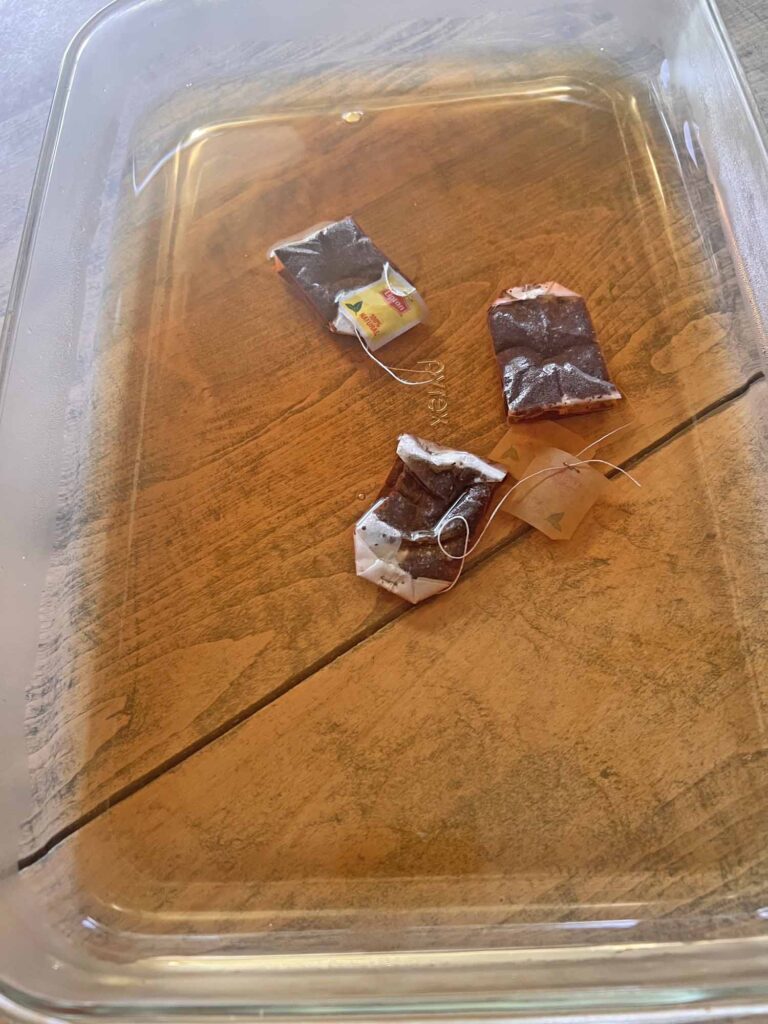 Summer craft: Botanical pressed flower garland DIY steeping tea bags