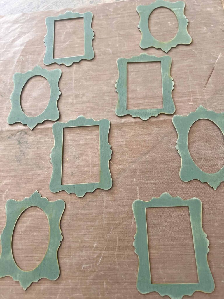 Summer craft: Botanical pressed flower garland DIY frames painted sanded gilded