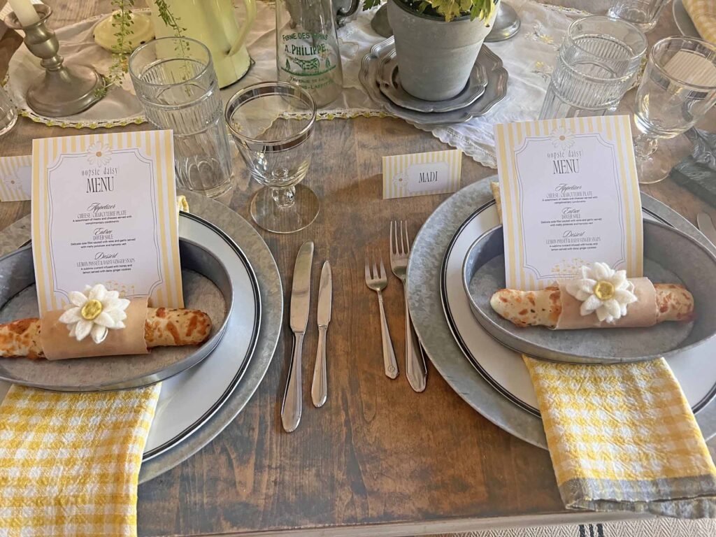 Oopsie daisy inspired tablescape place settings
