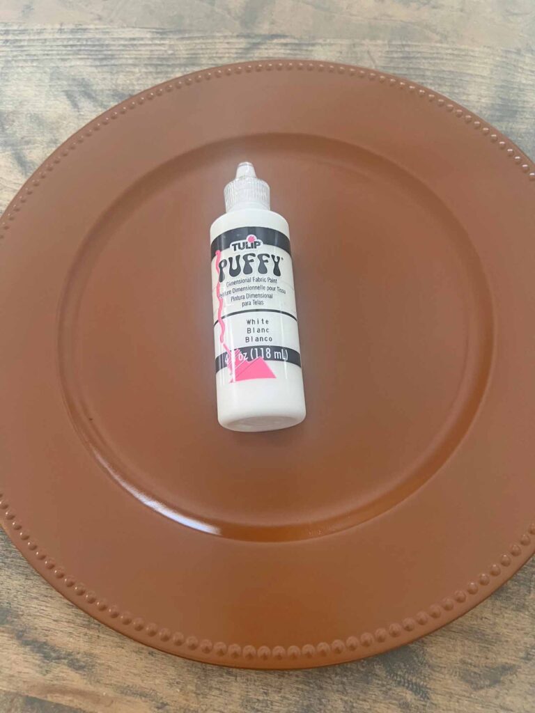 Christmas Craft: Gingerbread plate charger DIY {a la Pottery Barn} Puffy paint supply on painted charger