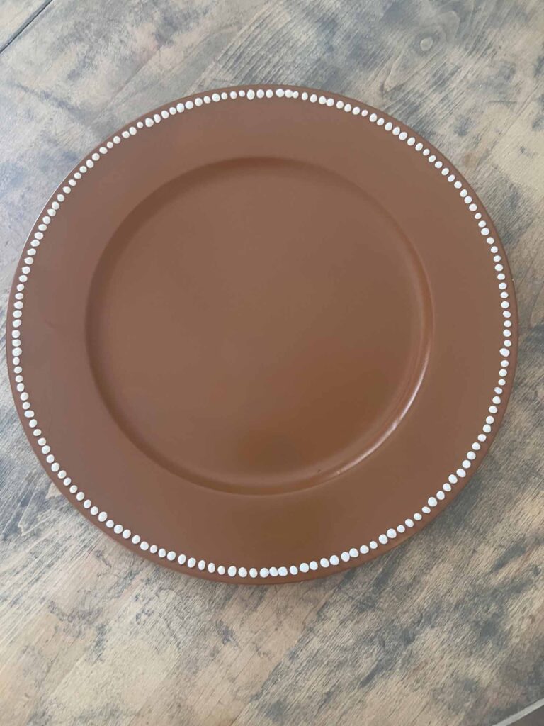 Christmas Craft: Gingerbread plate charger DIY {a la Pottery Barn} Puffy paint spots completed around entire charger