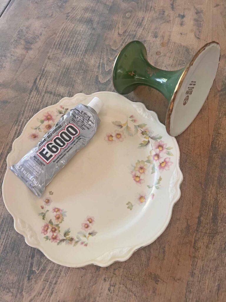 DIY Amazing Pedestals: The thrifted plate glow-up supplies