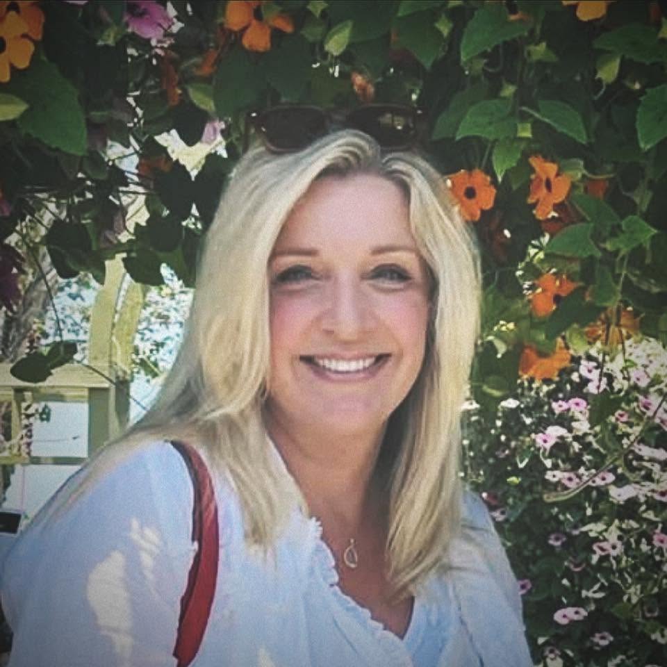 Susan @ From the Bay to the Beach profile picture