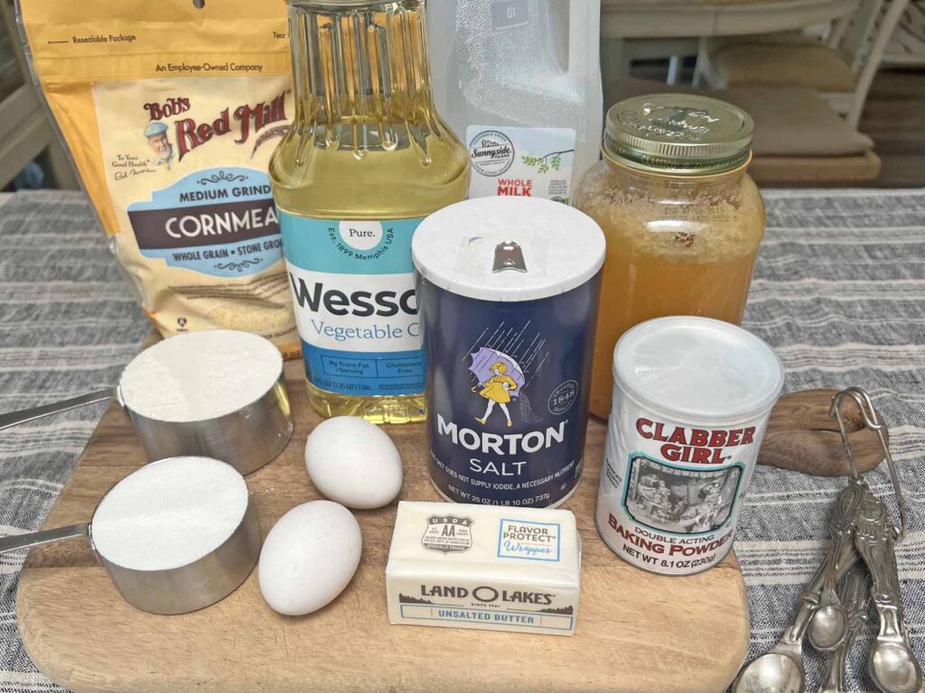 The easiest and most delicious cornbread recipe ingredients