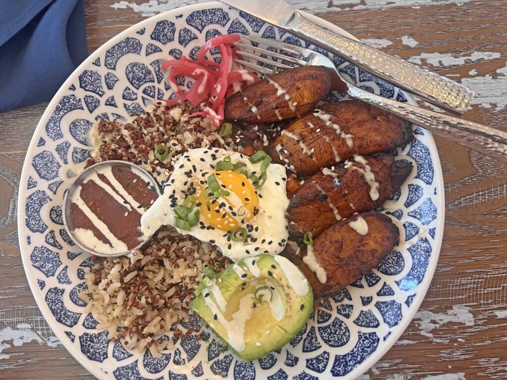 Get the 411 on a Nashville, TN visit Hampton Social Brunch