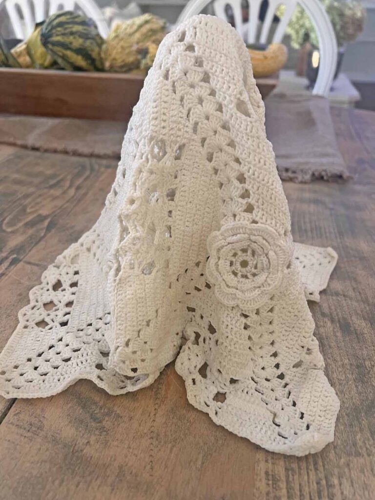 How to transform a thrifted Doily into Casper the friendly ghost for Halloween DIY unmounted ghost done